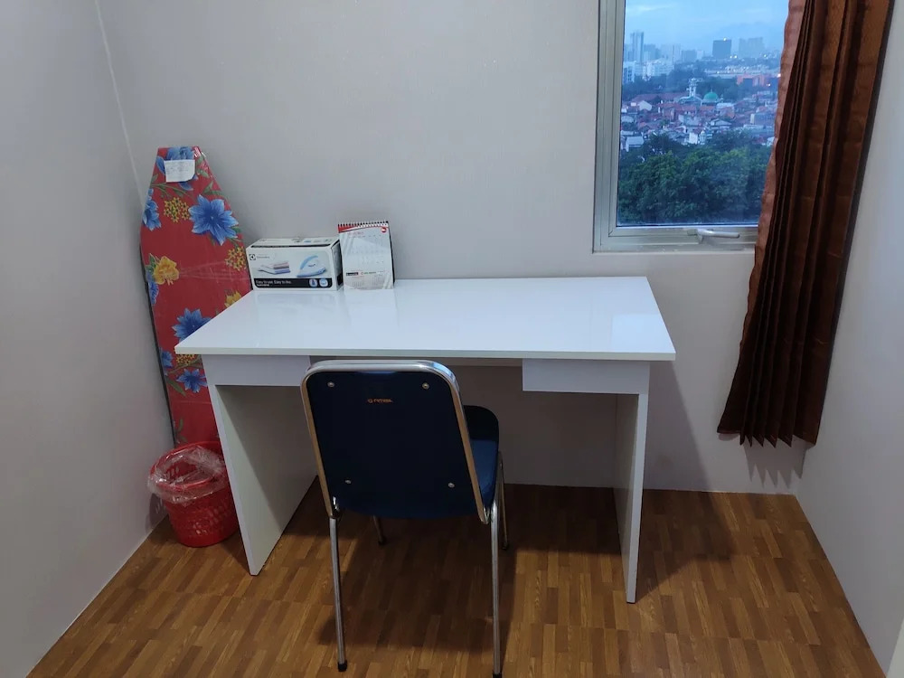 Clean & Comfy Room at Bassura with open view window