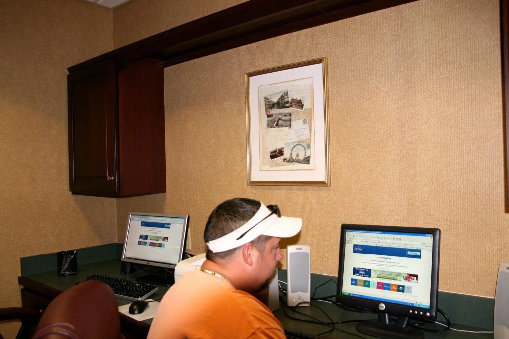 Hampton Inn Louisville Northeast