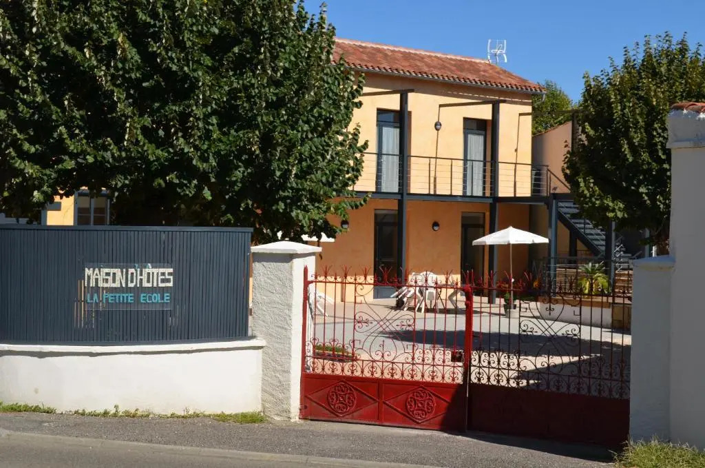 La Petite Ecole