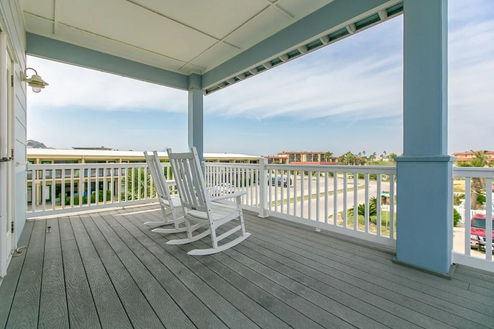 3 Story Gulf View Escape in Port A by RedAwning