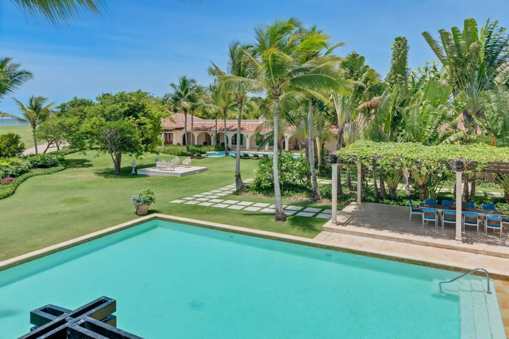 Sophisticated Villas With Private Pools and Staff