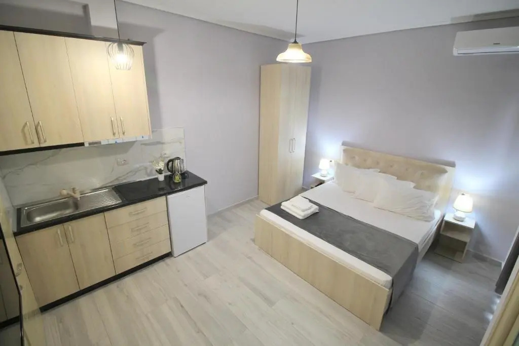 "Vision 4 Ksamil" Villa - Apartments and Rooms
