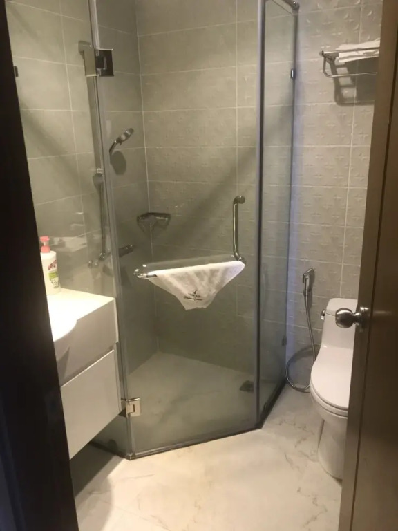 Halo Apartment