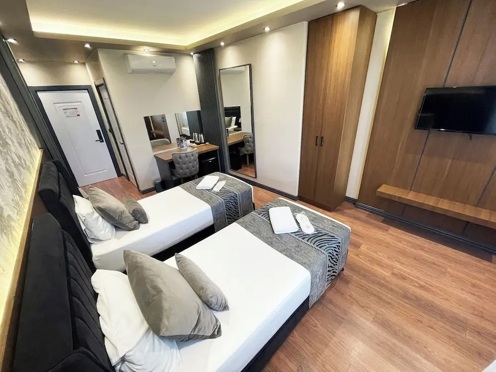 Grand Uskudar Hotel