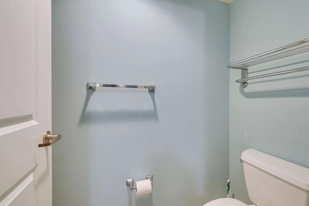 North Myrtle Beach Oceanfront Condo w/ Pool Access