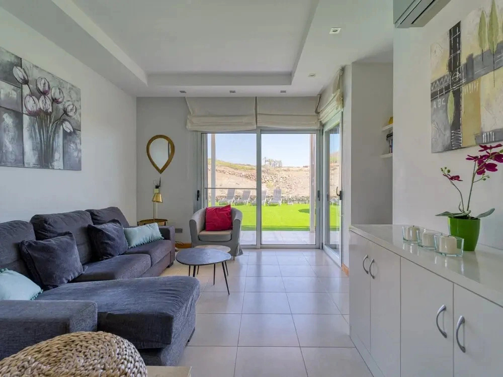Chalet in Salobre With Private Heated Pool
