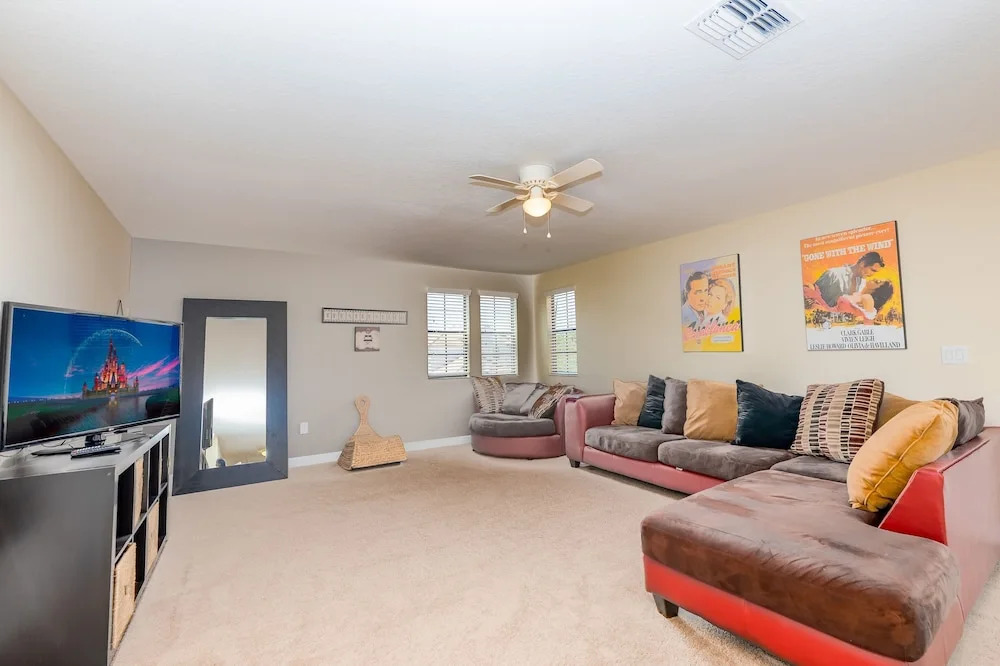 1440cg 7 Bedroom Home