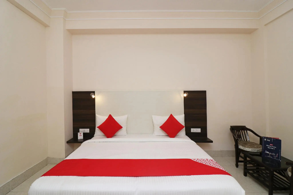 OYO 29200 Hotel Raj Residency - B