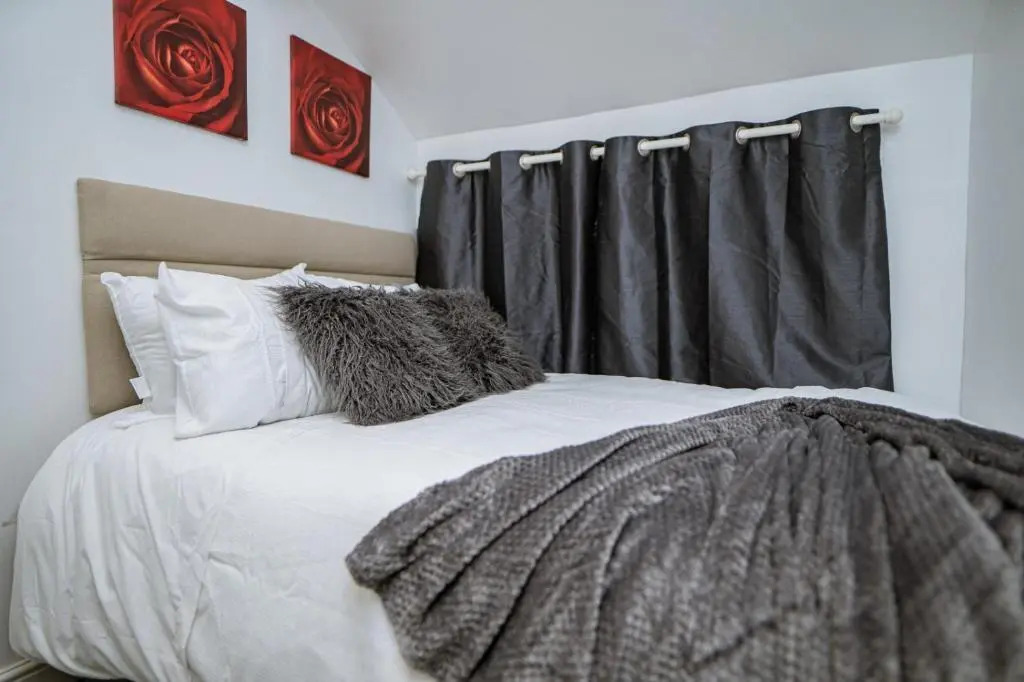 Zest Apartment One