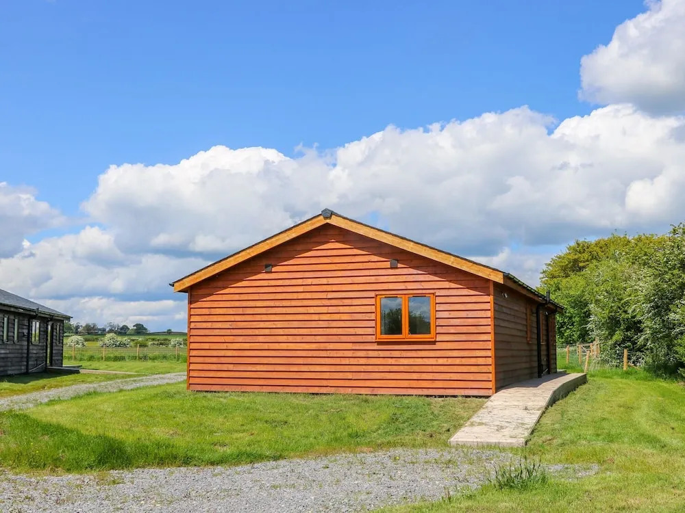 Oak Lodge