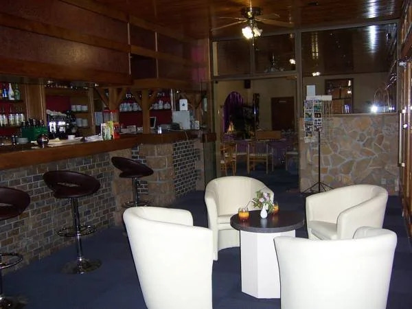 Hotel Restaurant Les Glycines