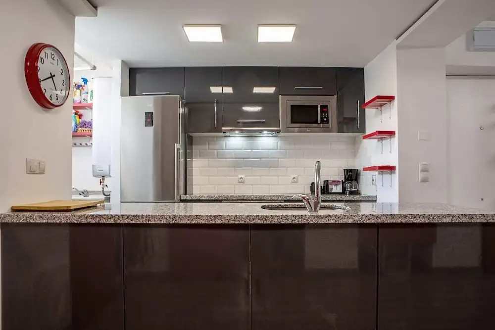 Cosy 2 Bed in Madrid with Easy Airport Access