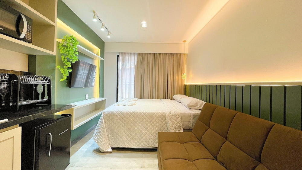 OCEAN - STUDIO COM VARANDA - By Living