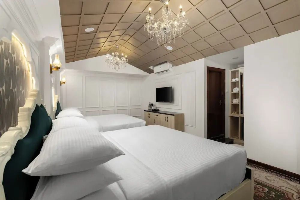 Hotel G Ramayana- Premium Stay