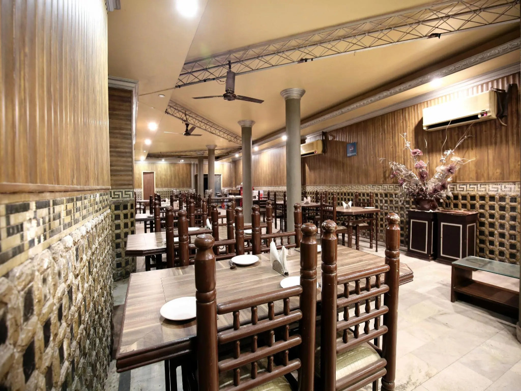 OYO 966 Hotel Sallow International