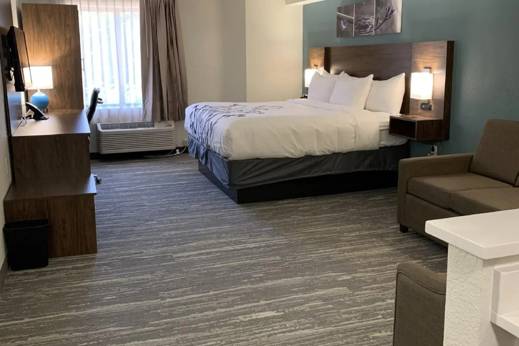 Sleep Inn & Suites California MD