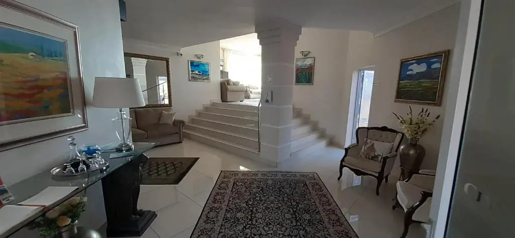Cinnamon House Bed & Breakfast