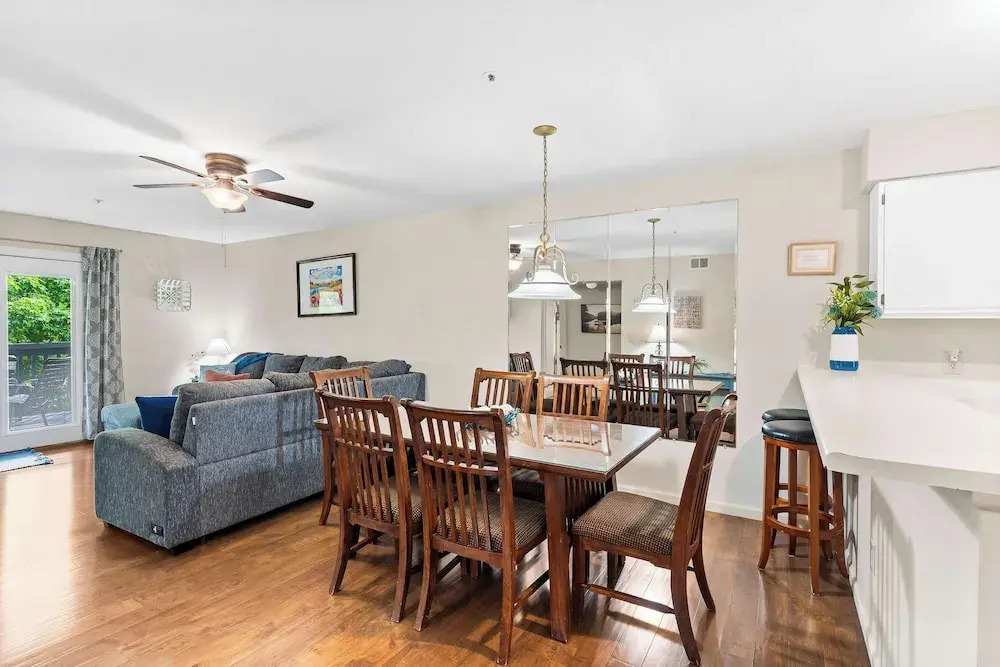 Ron's Retreat Stay for 6 With Resort Amenities