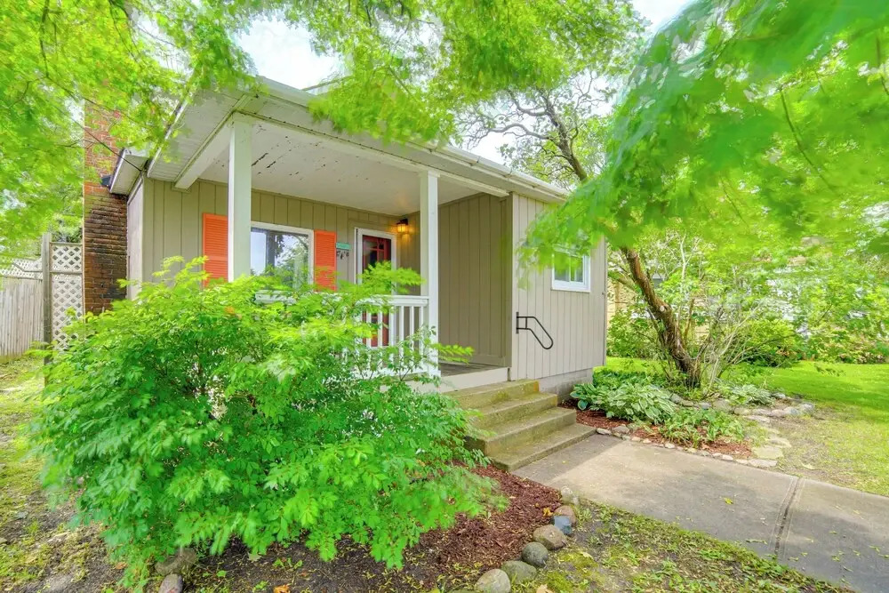 Steps to Lake Huron: Retreat w/ Yard in St Ignace