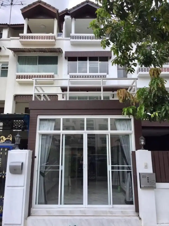 Baan Chang Wattana By The Ocean