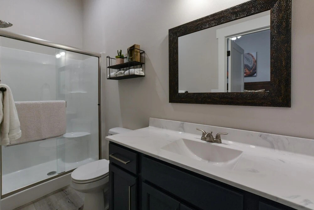 Journey's Remedy Lite - Lake View - Closest to Indoor Pool - Sleeps 22