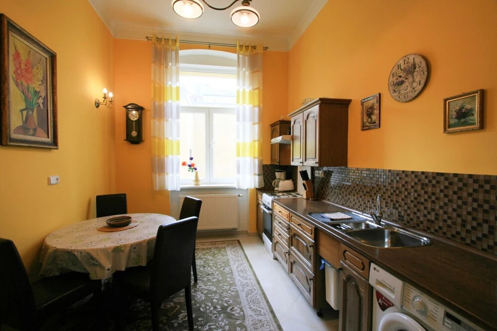 Apartment No. 20 Jaltská 3