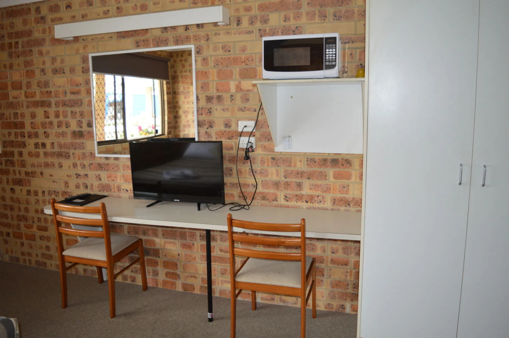 Golden Beach Motor Inn, Caloundra