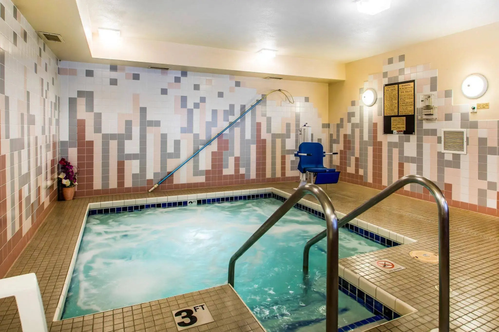 Econo Lodge La Crosse North