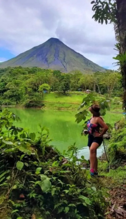 La Fortuna Lodge by Treebu Hotels
