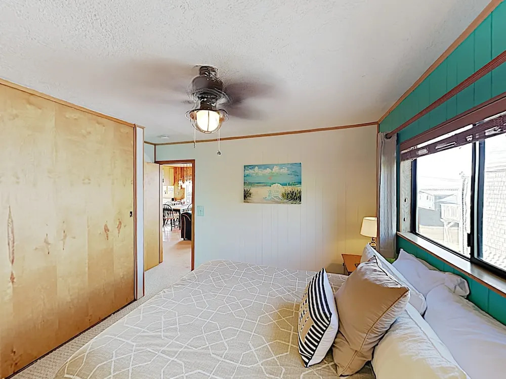 New Listing! Pelican Harbor: Beachfront Treasure 3 Bedroom Home