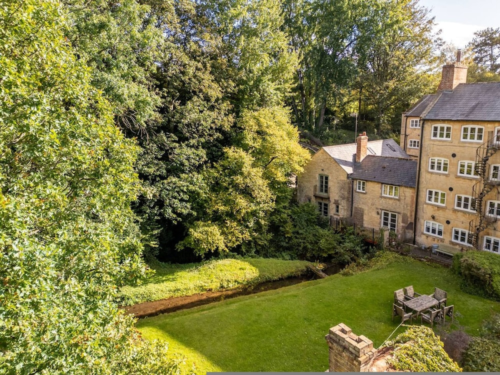 The Millstream 3 Bedroom in the Cotswolds
