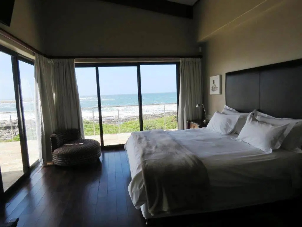 Whalesong Villa