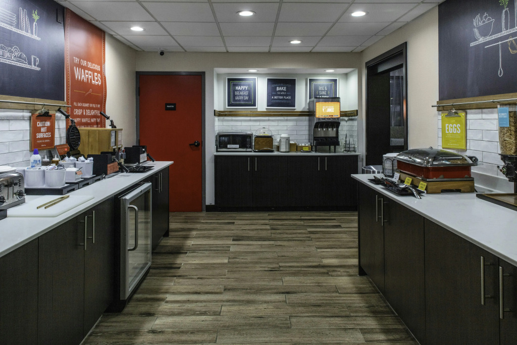Hampton Inn Detroit Northville