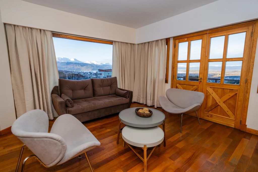 Altos Ushuaia Hotel & Resto