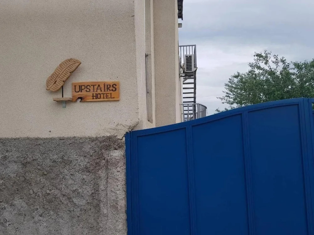 Отель Upstairs Hotel Tbilisi