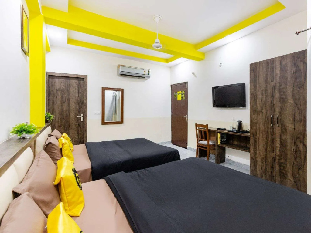 The Hosteller Agra