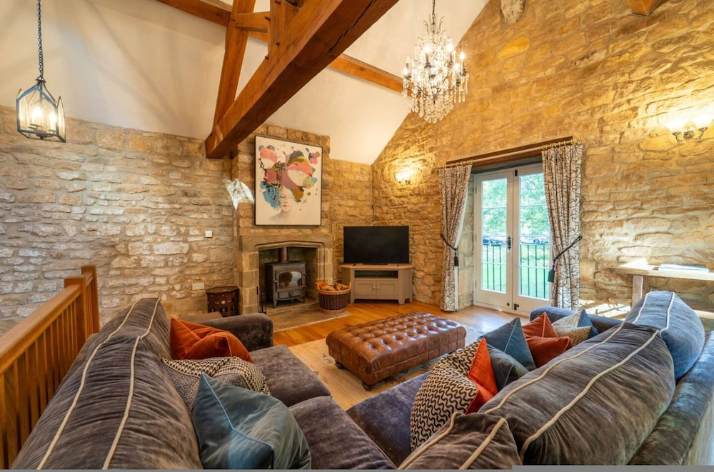 The Millstream 3 Bedroom in the Cotswolds