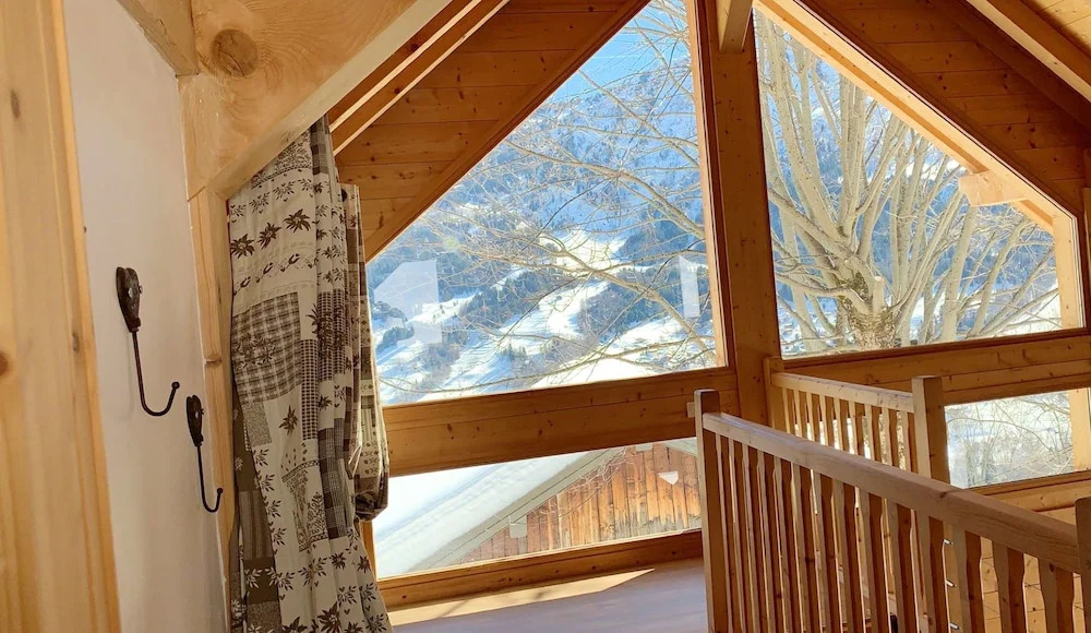 Chalet With 4 Bedrooms in Les Avanchers-valmorel, With Wonderful Mountain View and Furnished Garden - 7 km From the Slopes
