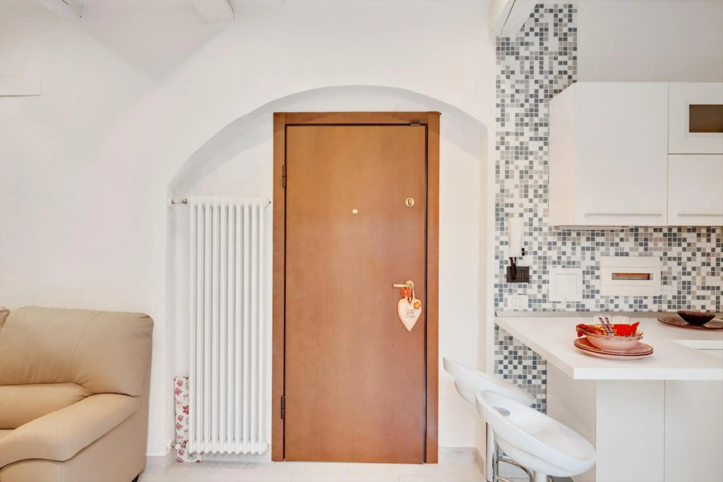 Coverciano Modern Apartment with Patio!