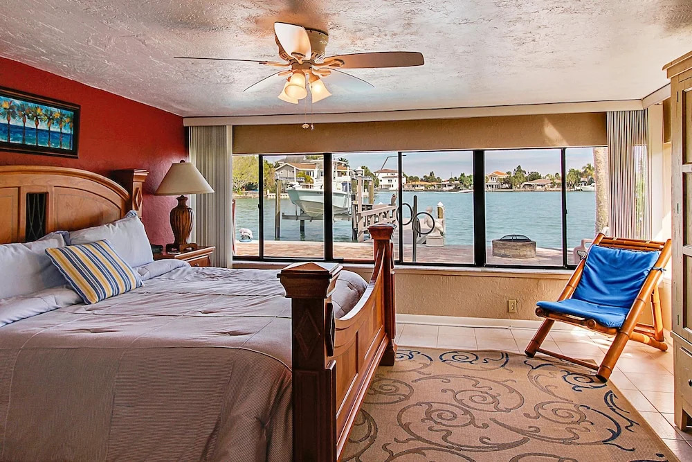 Manatee Home