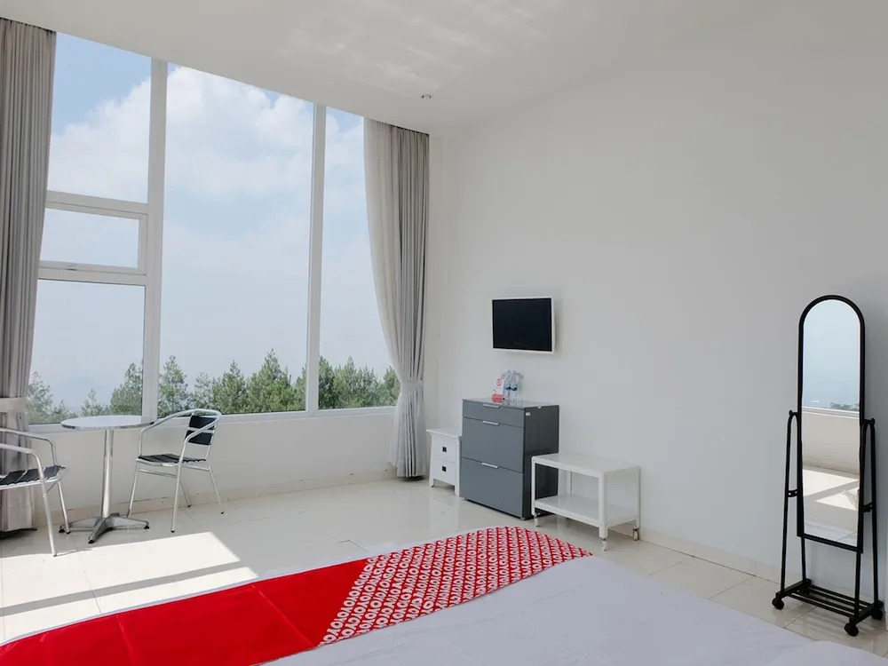 Villa Bukit Panderman Residende by OYO Rooms