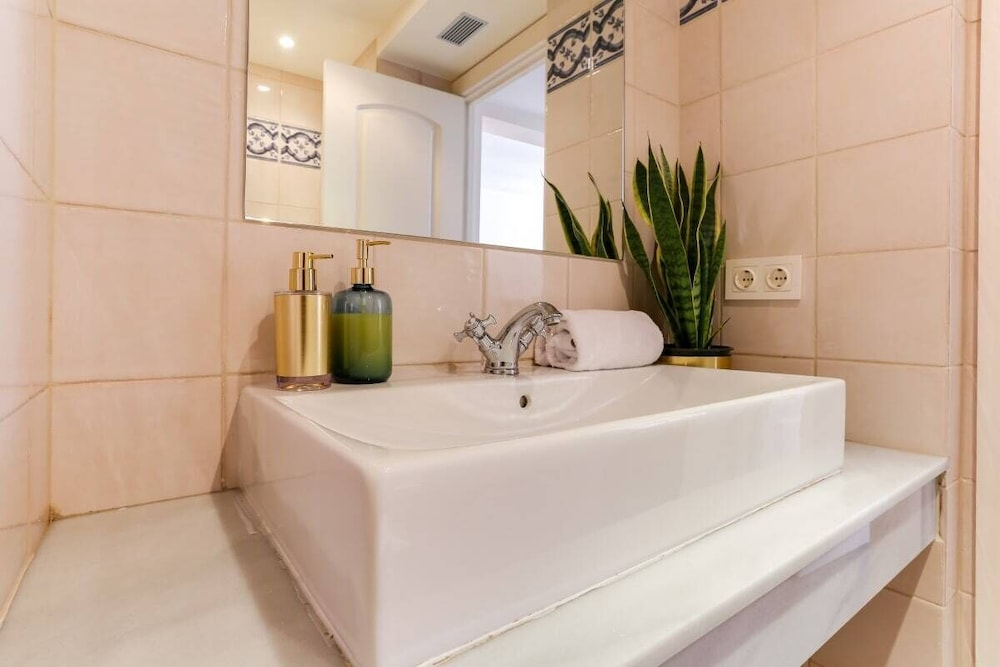 Design 2bed in the Heart of Gracia