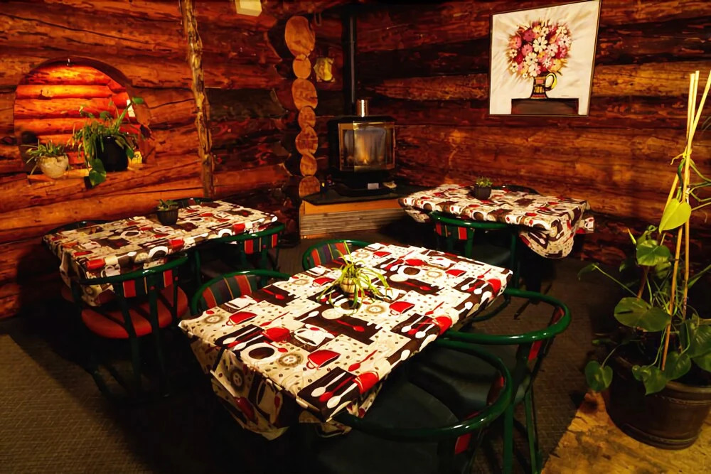1202 Motor Inn