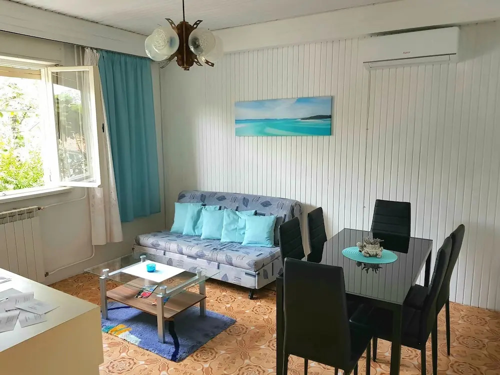 Apartment with spacious terrace Villa Floramy