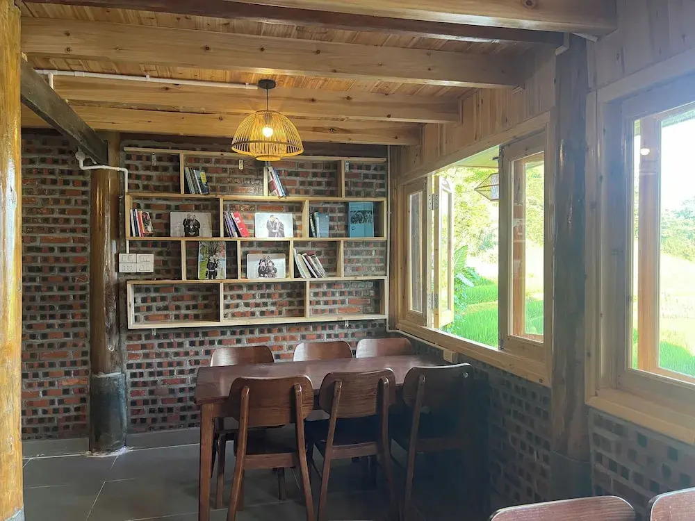 Bees Homestay Sapa & Trekking