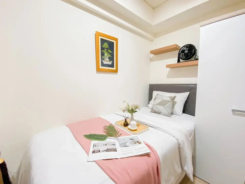 Comfort Living 2Br At Meikarta Apartment