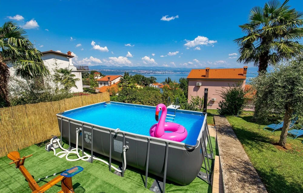 Nice Home in Lovran With 3 Bedrooms and Wifi