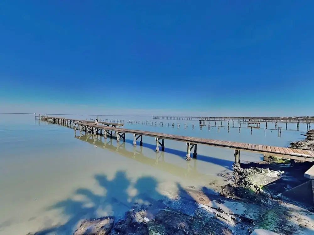 Getaway on the Bay
