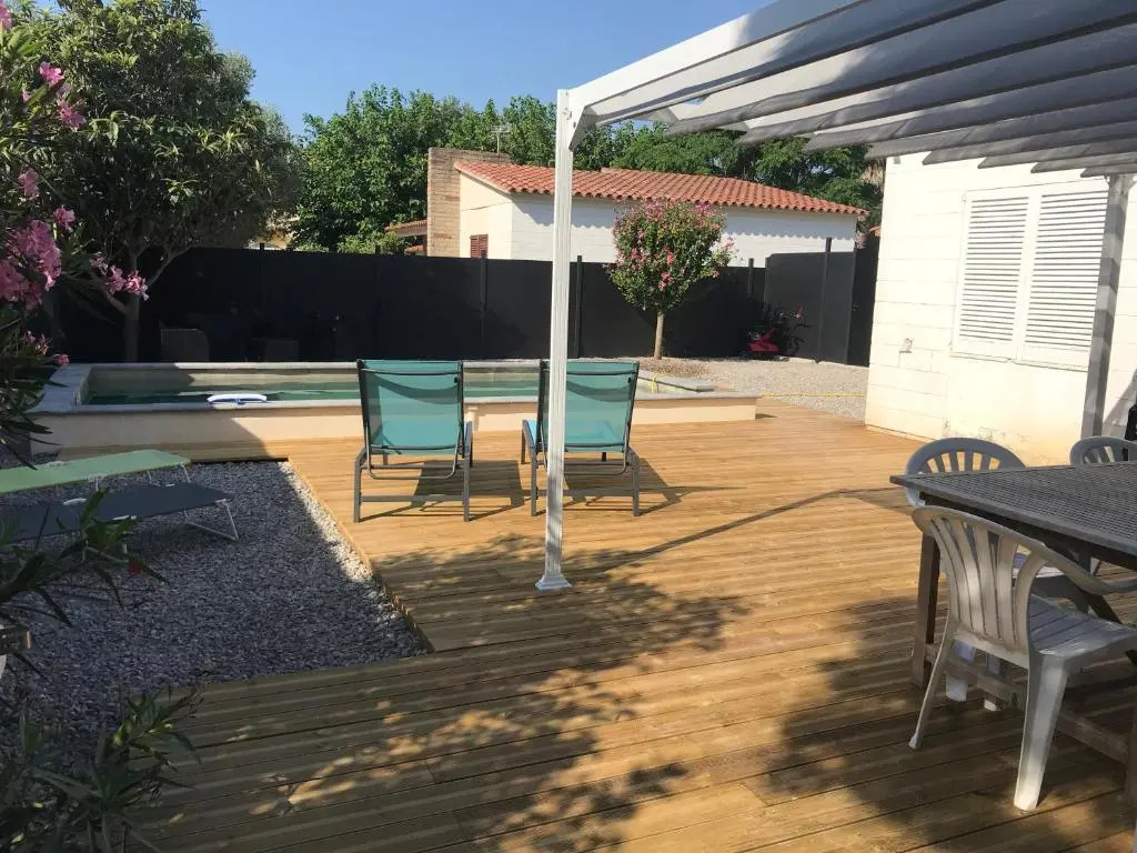 Casa en Empuriabrava con piscina privada y a 500m de la playa