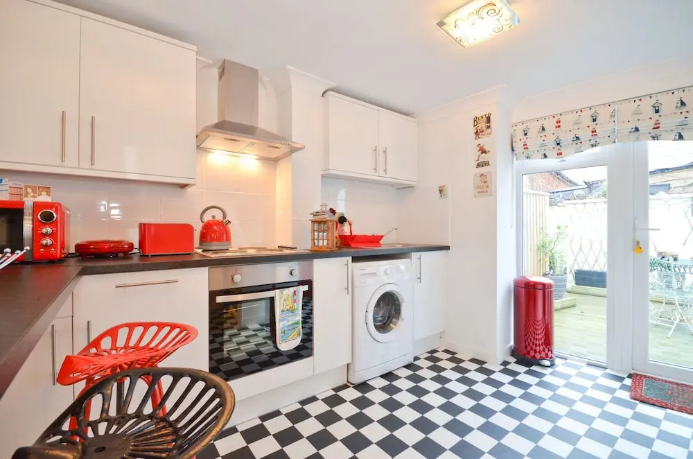 36A Cowes High Street